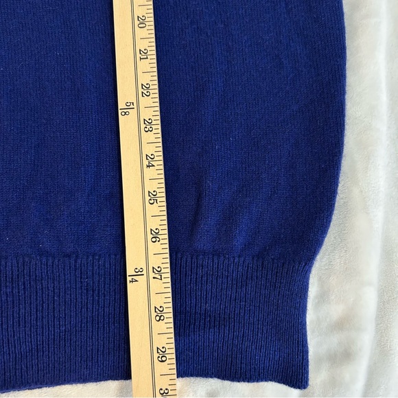 Vintage Clan Douglas Nordstrom 100% Cashmere V-Neck Sweater XLT Made in Scotland - Picture 11 of 13